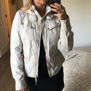 Lululemon jacket/wind breaker